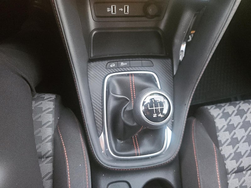 MG ZX 2024 - Imagen 8 de 11