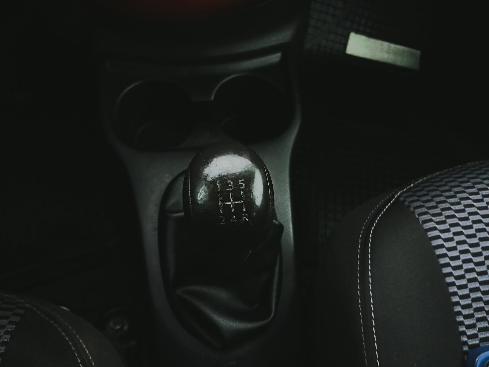 NISSAN VERSA 2019 - Imagen 8 de 11