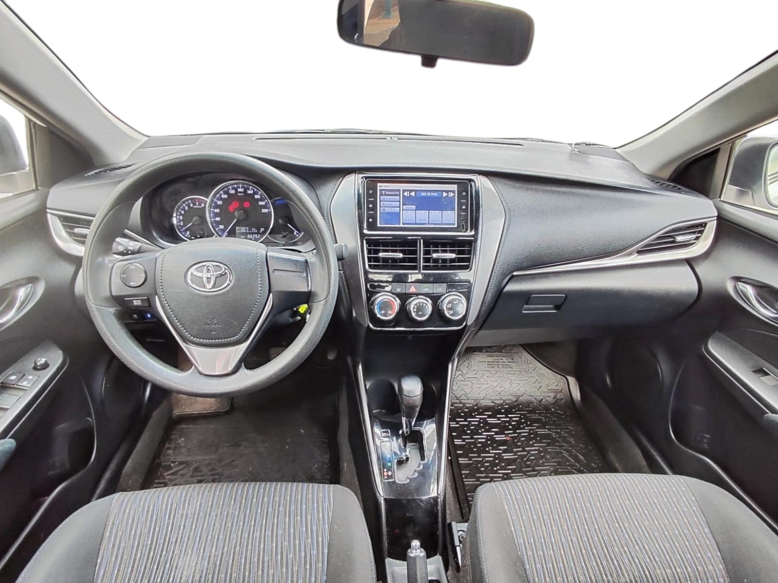 Toyota YARIS 2021 - Imagen 8 de 12