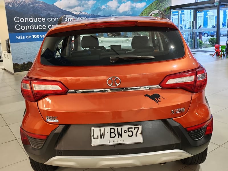 BAIC X25 2020 - Imagen 7 de 12