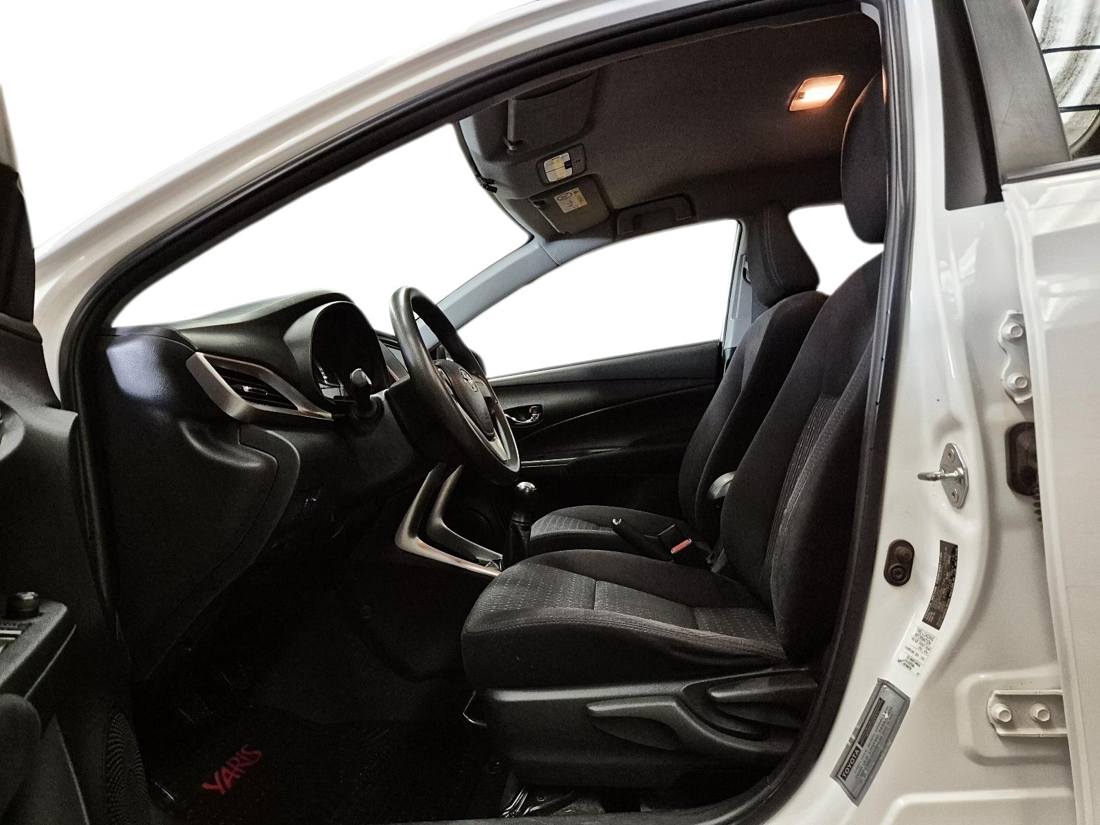 TOYOTA YARIS 2020 - Imagen 5 de 11