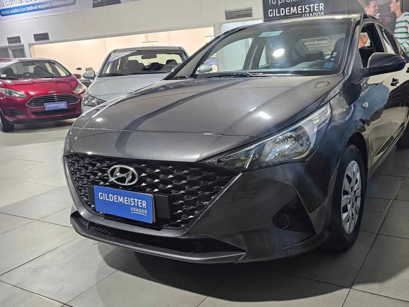 Hyundai ACCENT 2023 - Foto 5 de 10