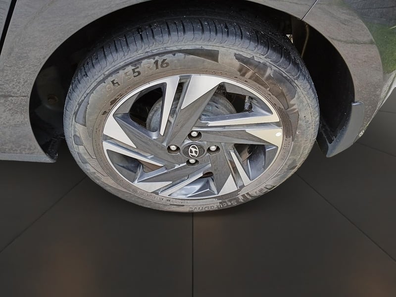 Hyundai I-20 2024 - Imagen 7 de 12