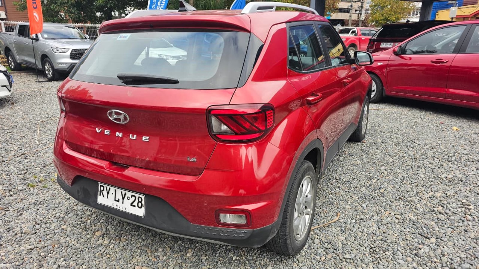 HYUNDAI VENUE 2022 - Imagen 6 de 12