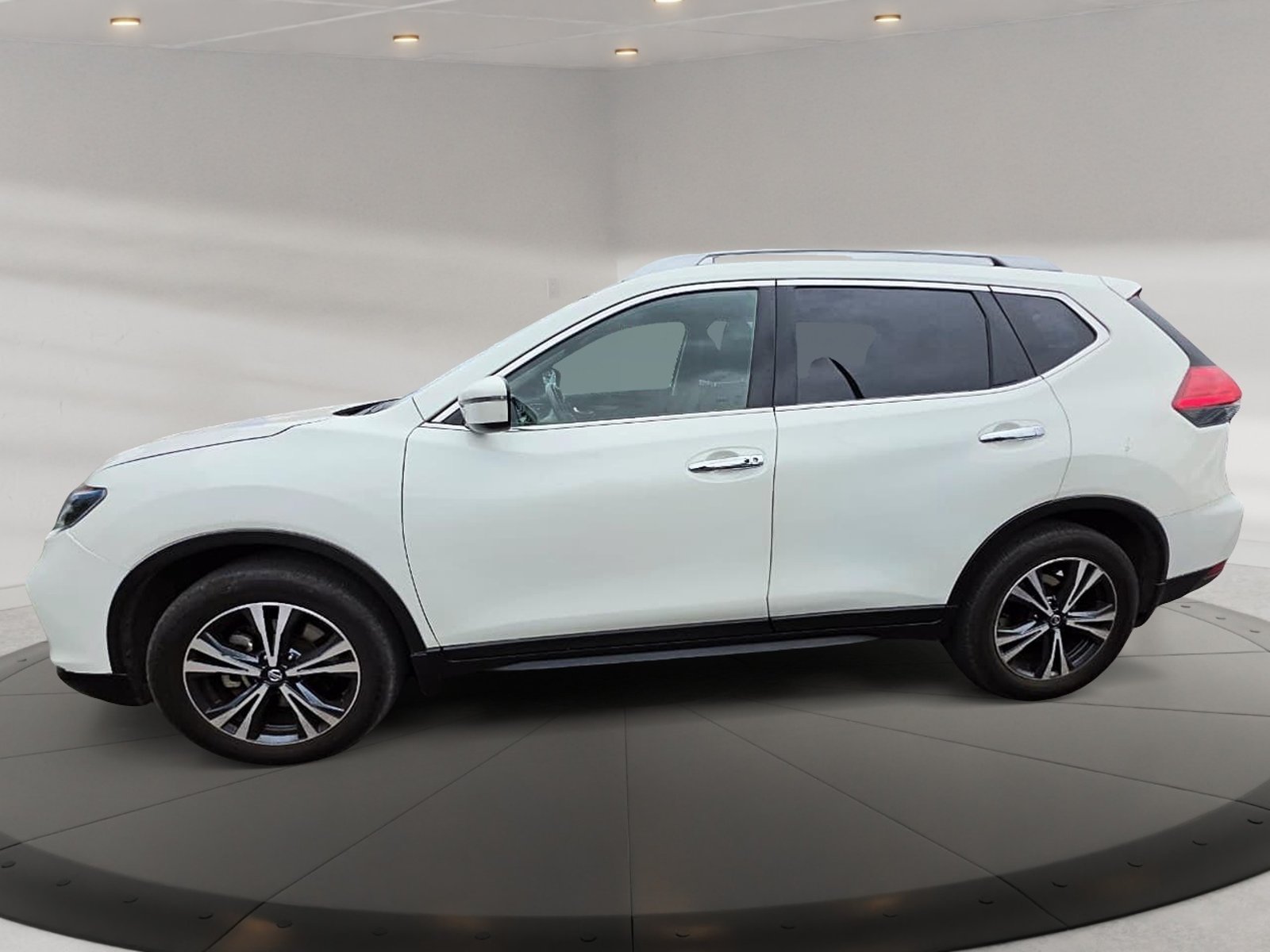 Nissan X-TRAIL 2019 - Foto 3 de 12