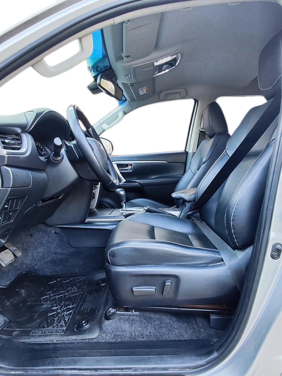 TOYOTA FORTUNER 2023 - Imagen 11 de 12