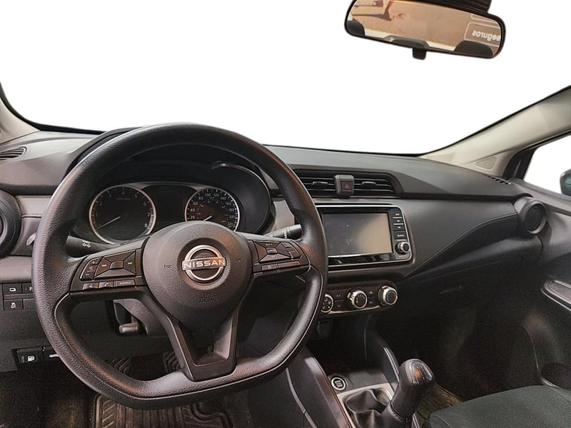 Nissan VERSA 2025 - Imagen 8 de 12