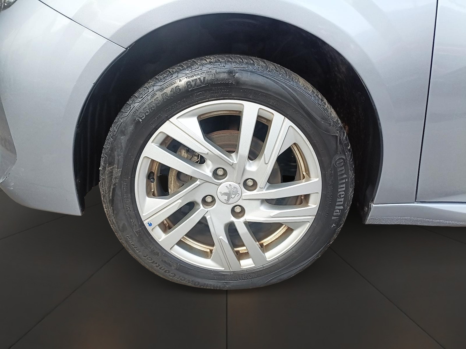 Peugeot 208 2023 - Foto 5 de 12