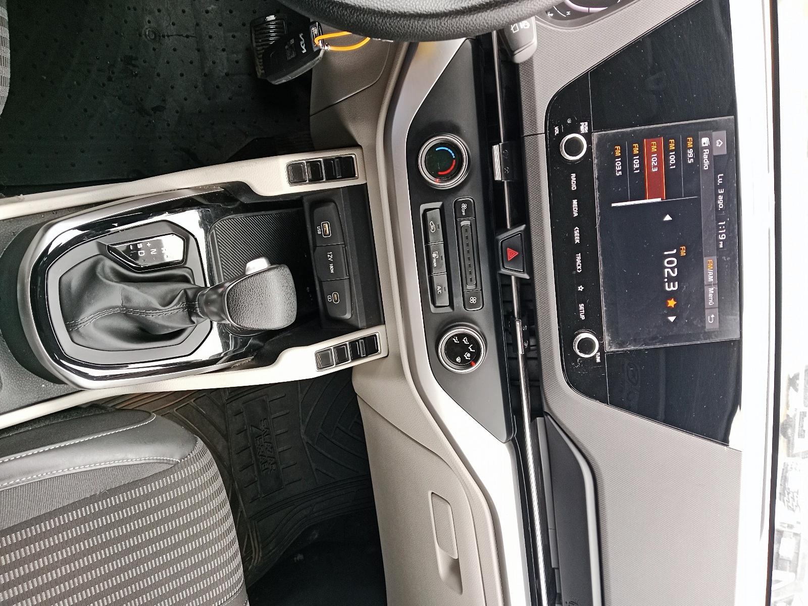 Kia CARENS 2024 - Imagen 12 de 12
