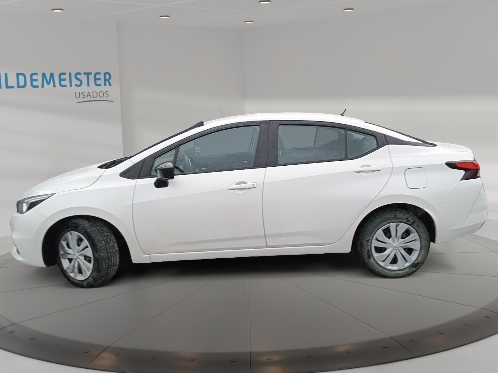 Nissan VERSA 2023 - Foto 4 de 11
