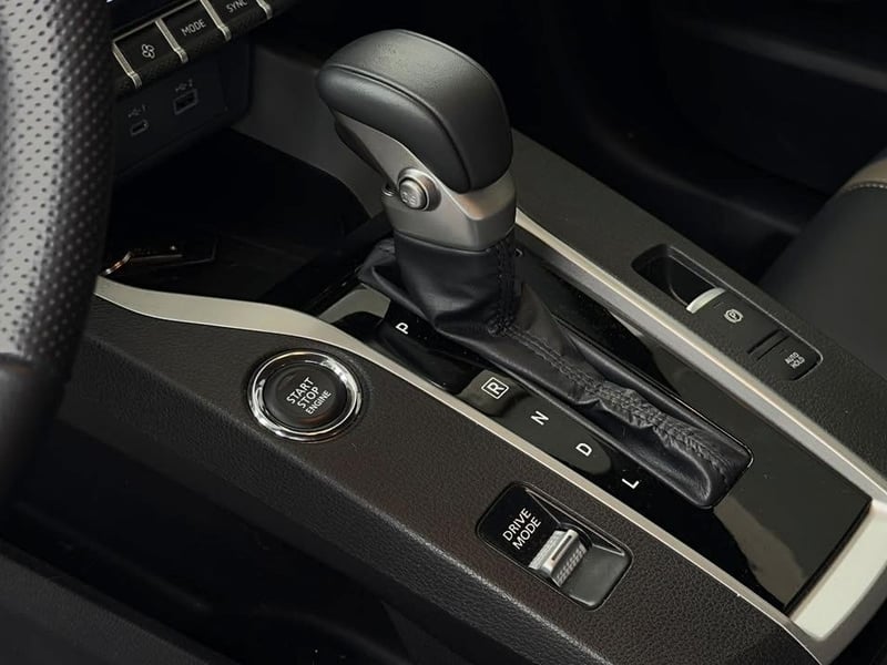 Mitsubishi MITSUBISHI 2025 - Imagen 7 de 12