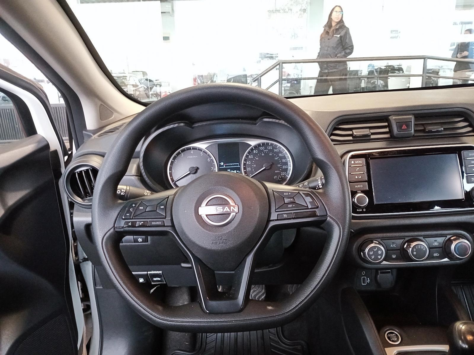 Nissan VERSA 2025 - Imagen 10 de 11