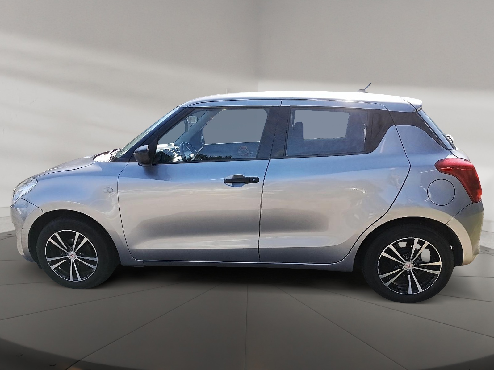 Suzuki SWIFT 2020 - Foto 5 de 12