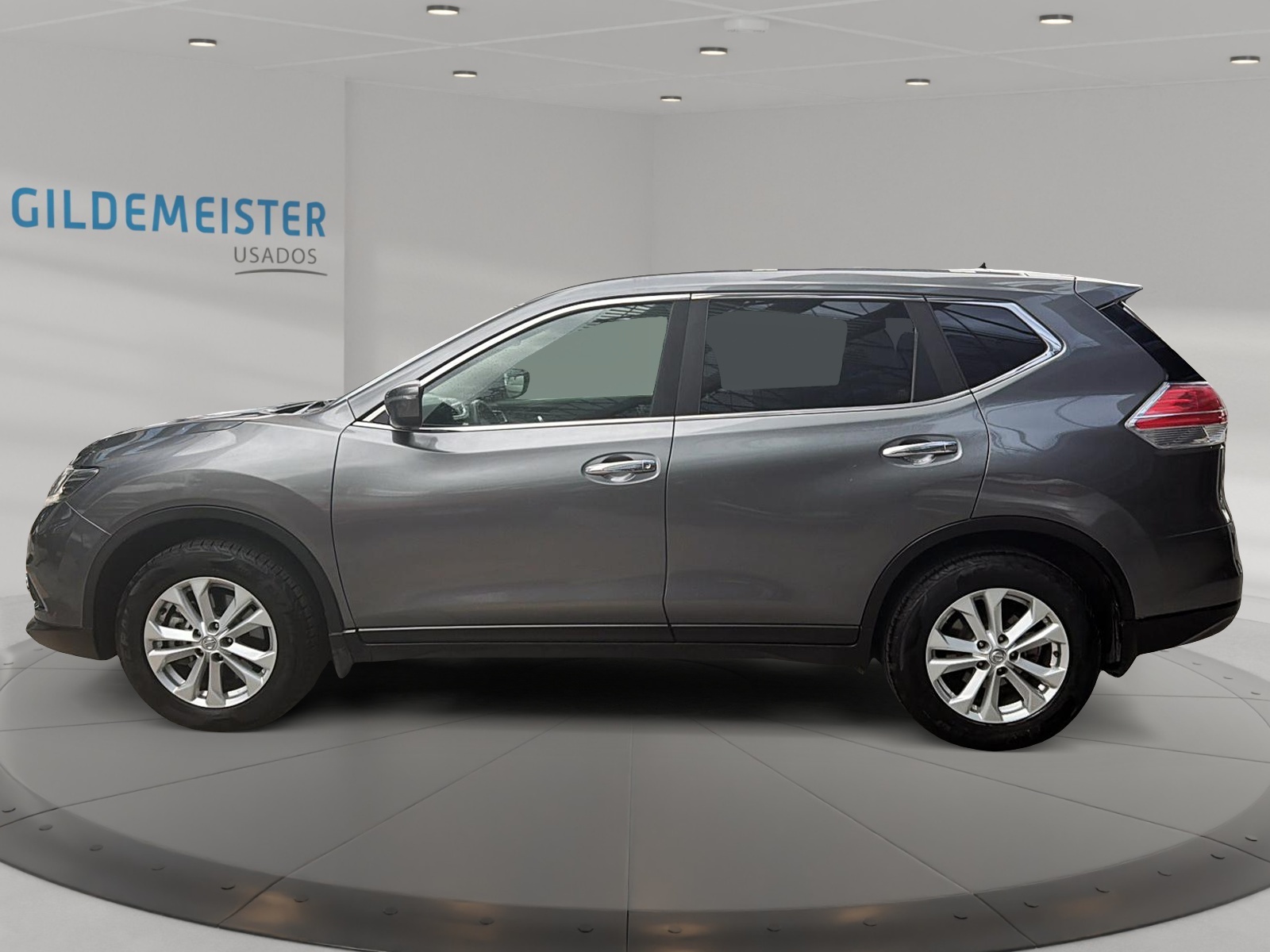 NISSAN X-TRAIL 2017 - Foto 5 de 12