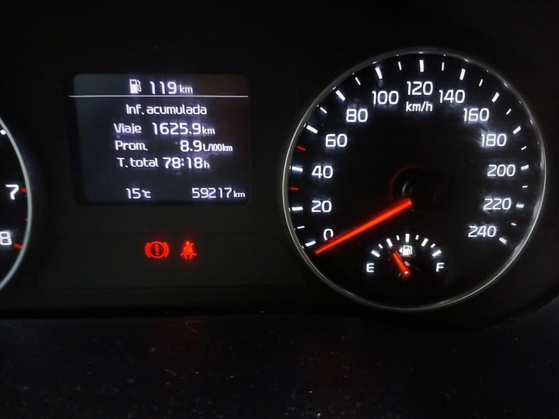 Kia SELTOS 2023 - Imagen 8 de 12
