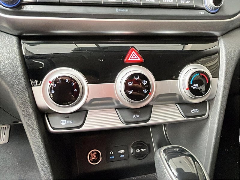 Hyundai ELANTRA 2021 - Imagen 11 de 12