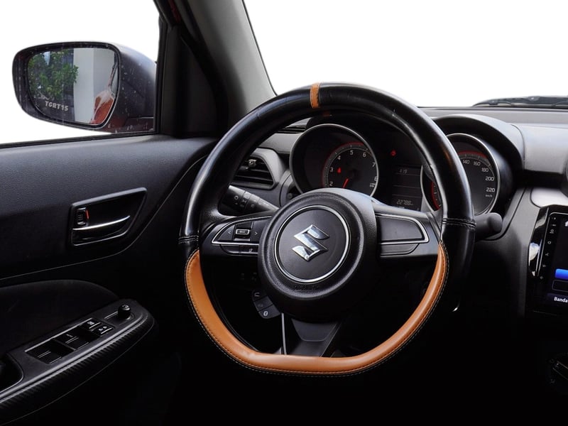 Suzuki SUZUKI 2024 - Imagen 5 de 8