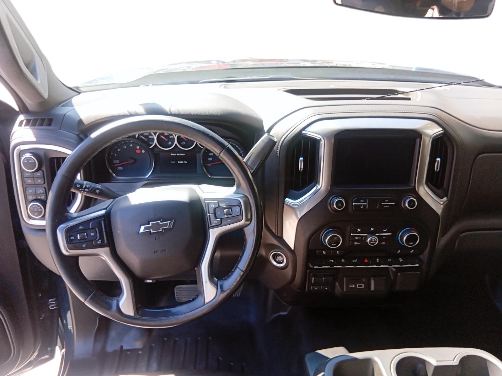 CHEVROLET SILVERADO 2021 - Imagen 9 de 12