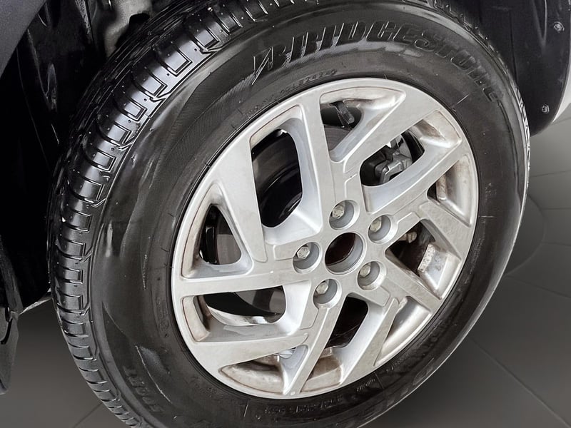 Mahindra XUV300 2025 - Imagen 7 de 12
