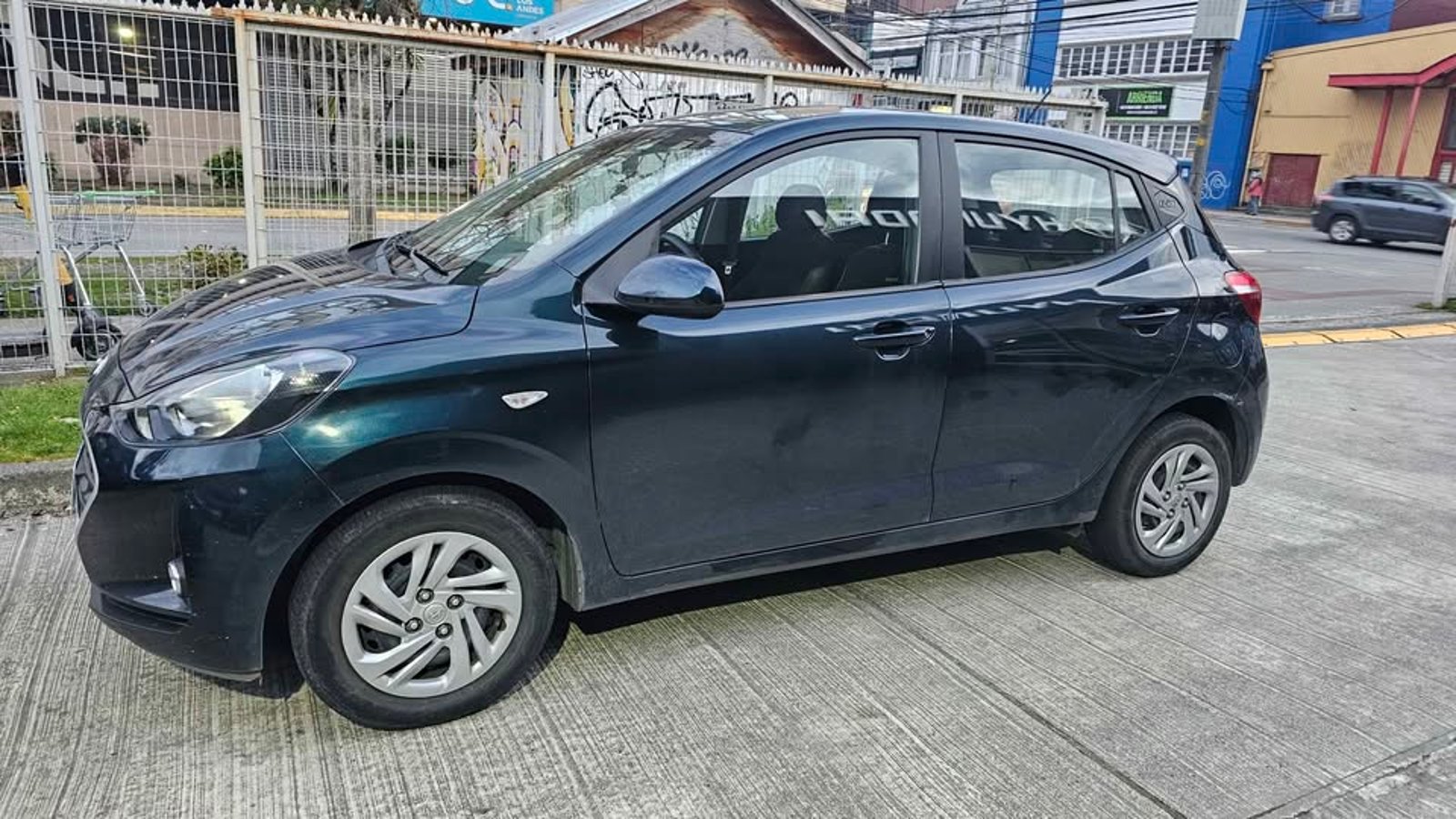 Hyundai GRAND I-10 2023 - Imagen 3 de 10