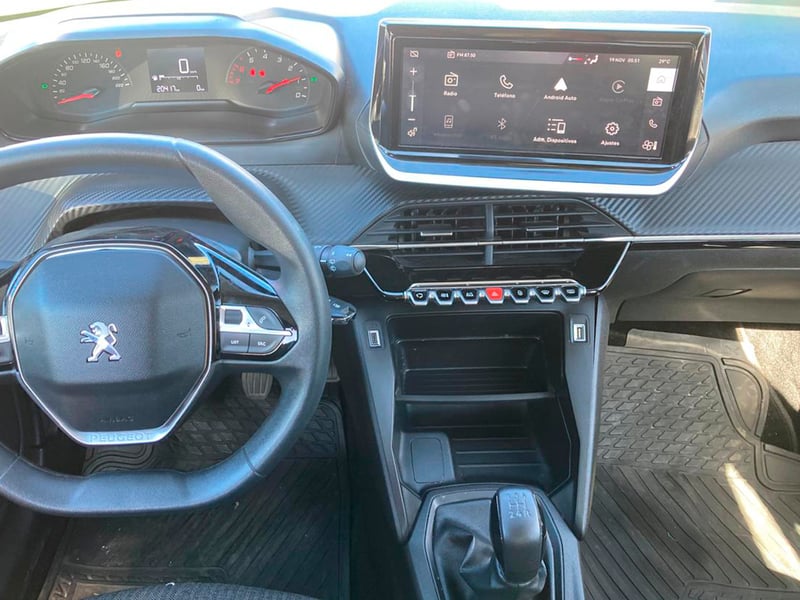 Peugeot 208 STYLE PURETECH 75 1.2 2024 - Imagen 5 de 12