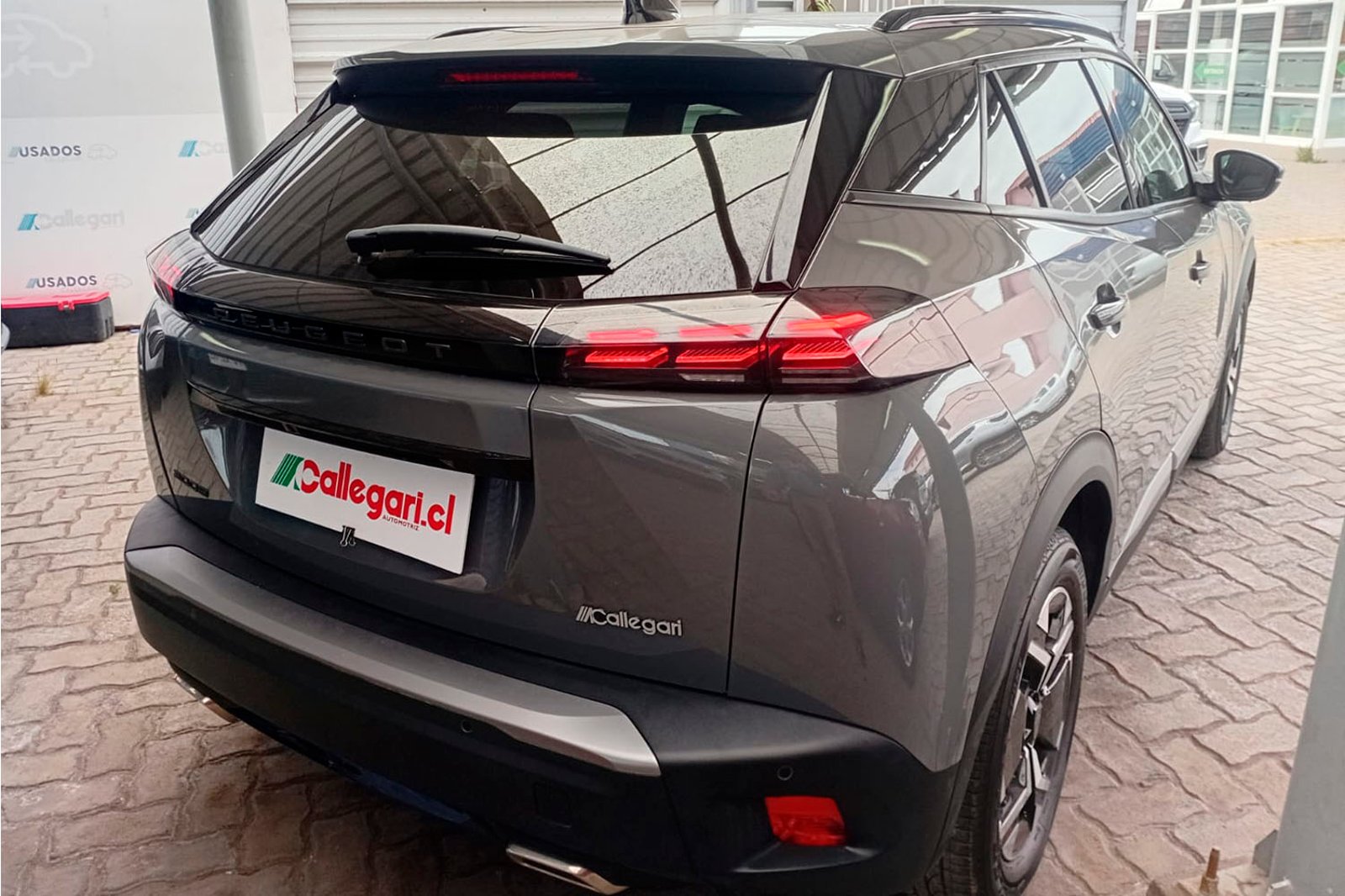 PEUGEOT 2008 MCA Allure Puretech 130 EAT8 2024 - Imagen 11 de 12