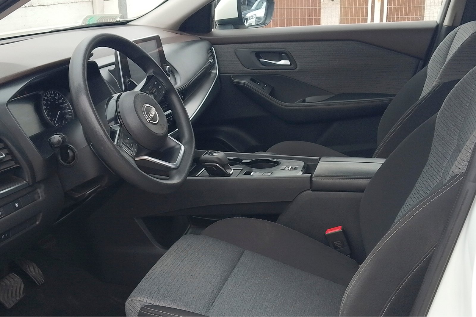 NISSAN X TRAIL 4X2 7P CVT 2.5 2024 - Imagen 5 de 12