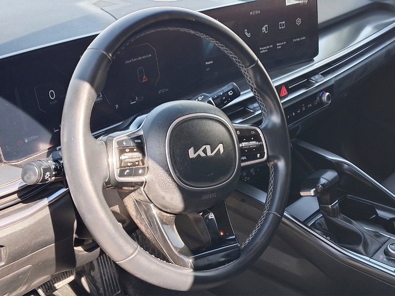 Kia SORENTO 8DCT 4WD 2.2 AUT 2024 - Foto 4 de 11