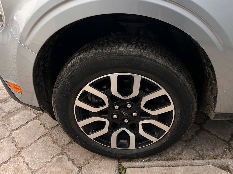 Ford MAVERICK LARIAT 2.5 AUT 2025 - Imagen 11 de 12