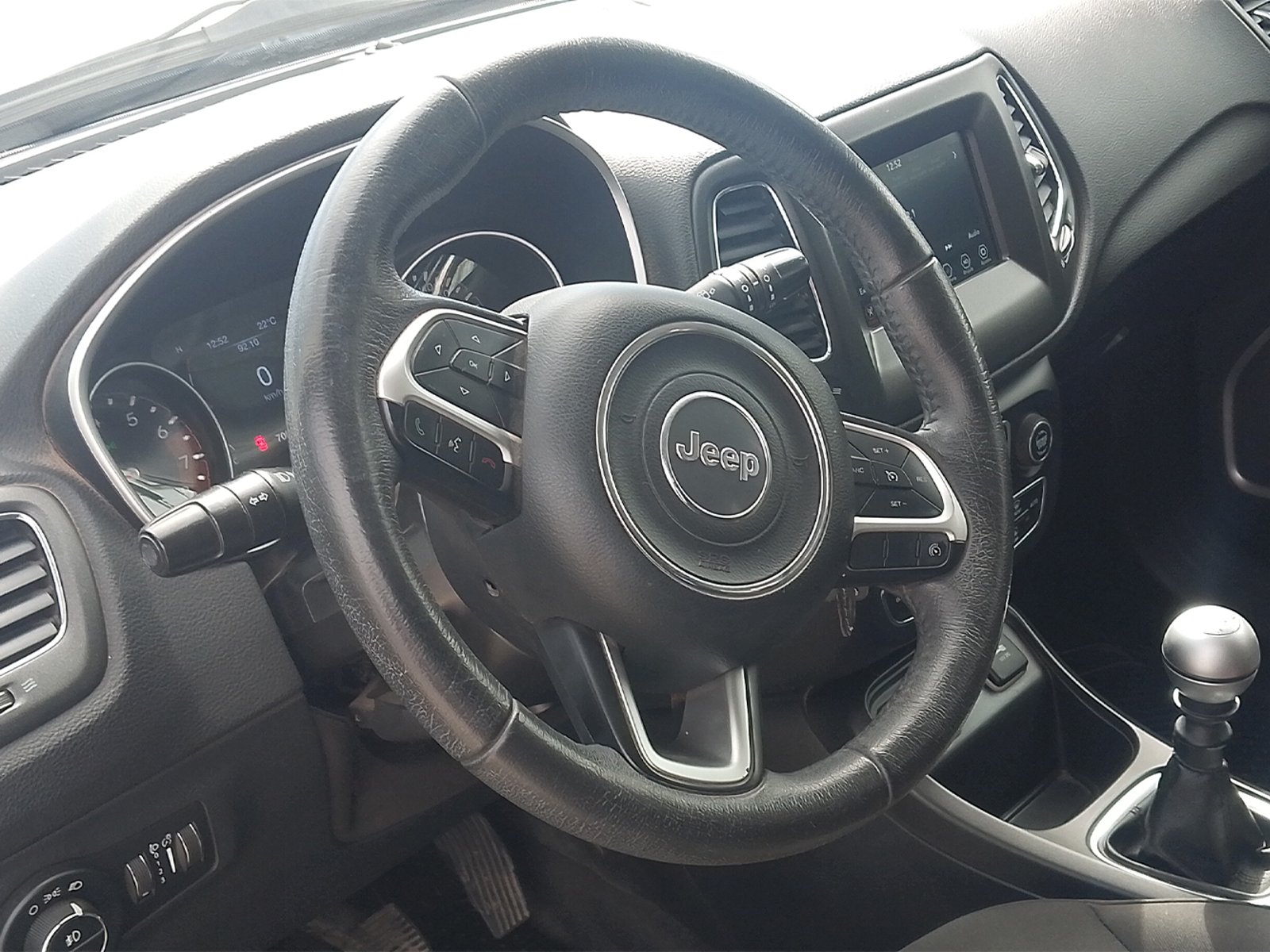 Jeep ALL NEW COMPASS SPORT LX 2.4 2019 - Foto 4 de 12