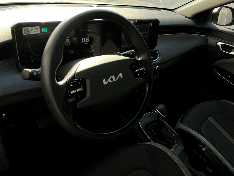 Kia K3 CROSS EX 1.6L 6AT 2026 - Imagen 4 de 12