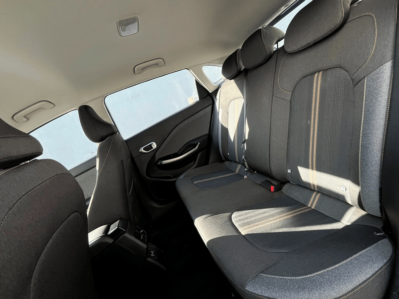 Kia K3 CROSS EX 1.6L 6AT 2026 - Imagen 7 de 12