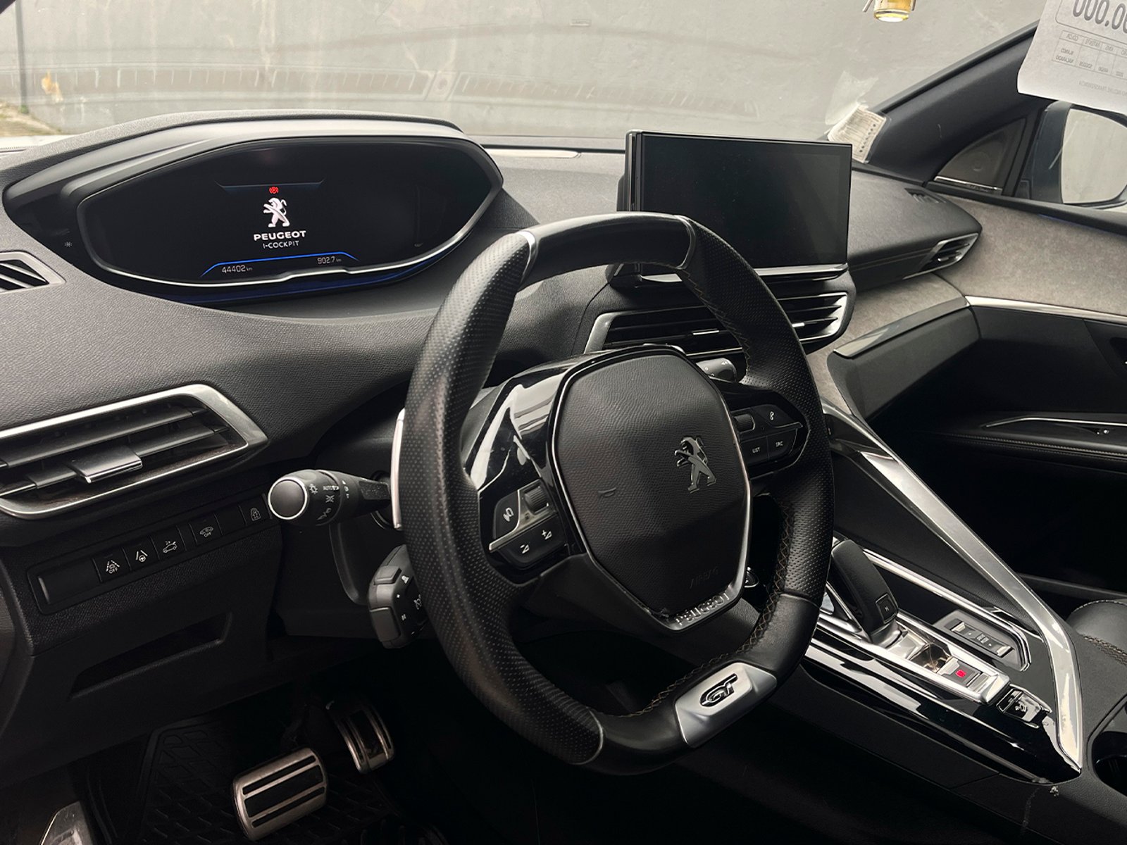 Peugeot 5008 PURETECH 180 EAT8 1.6 AUT 2022 - Foto 5 de 12