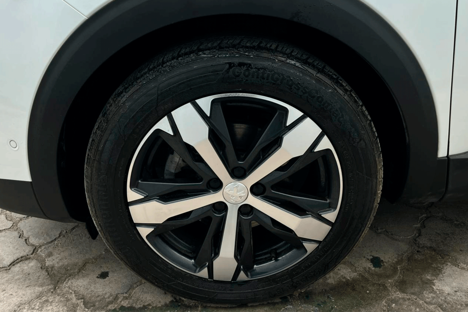 PEUGEOT 5008 BLUEHDI 130 1.5 AUT 2025 - Imagen 10 de 12