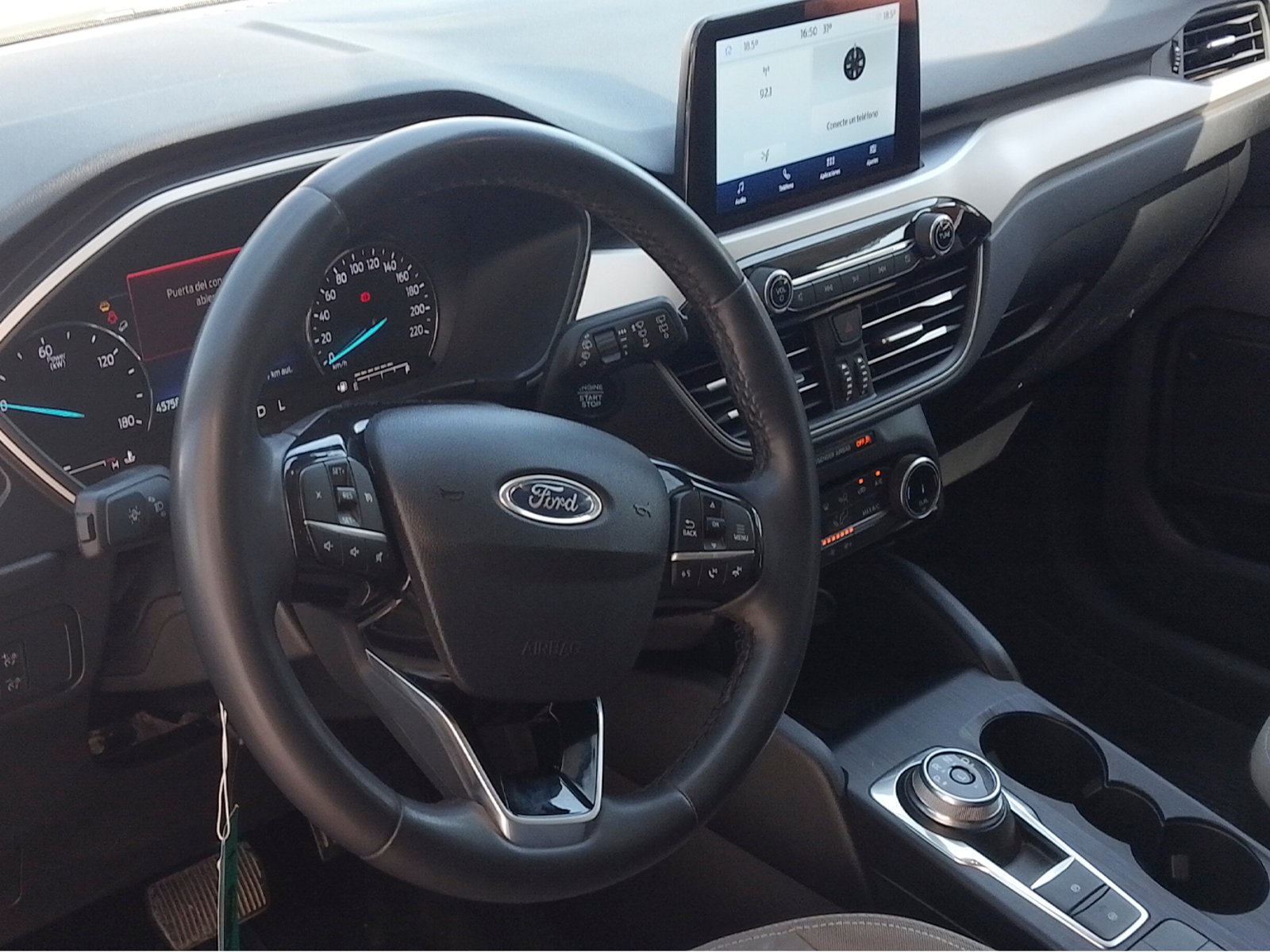Ford ESCAPE FHEV 2.5 AUT 2023 - Foto 3 de 11