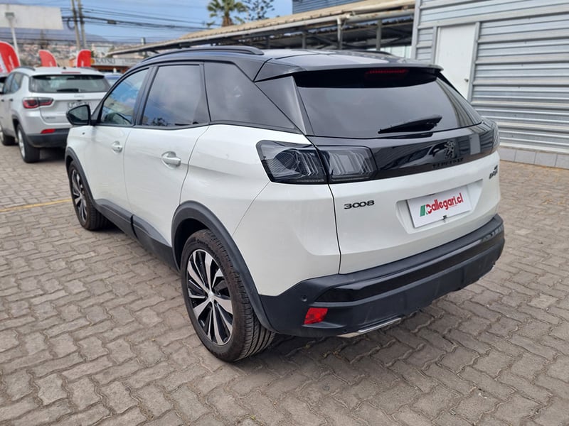 Peugeot 3008 GT Black Pack Puretech 180 EAT8 2025 - Imagen 10 de 12