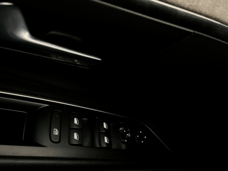 Peugeot 5008 BLUEHDI 130 1.5 AUT 2025 - Imagen 5 de 12