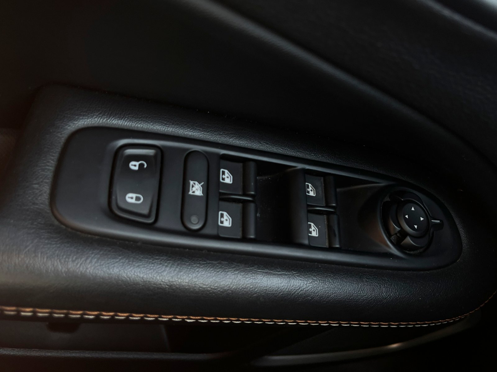 Jeep COMPASS SPORT 2.4 2021 - Foto 4 de 12