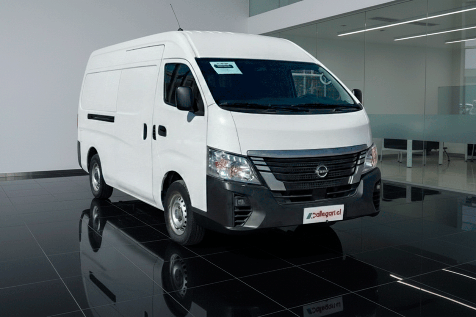 Nissan URVAN 4X2 2.5 2023 - Imagen 10 de 10