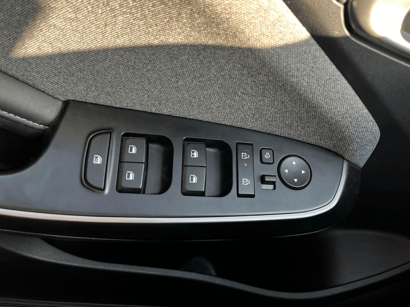 Kia K3 CROSS EX 1.6L 6AT 2026 - Imagen 5 de 12