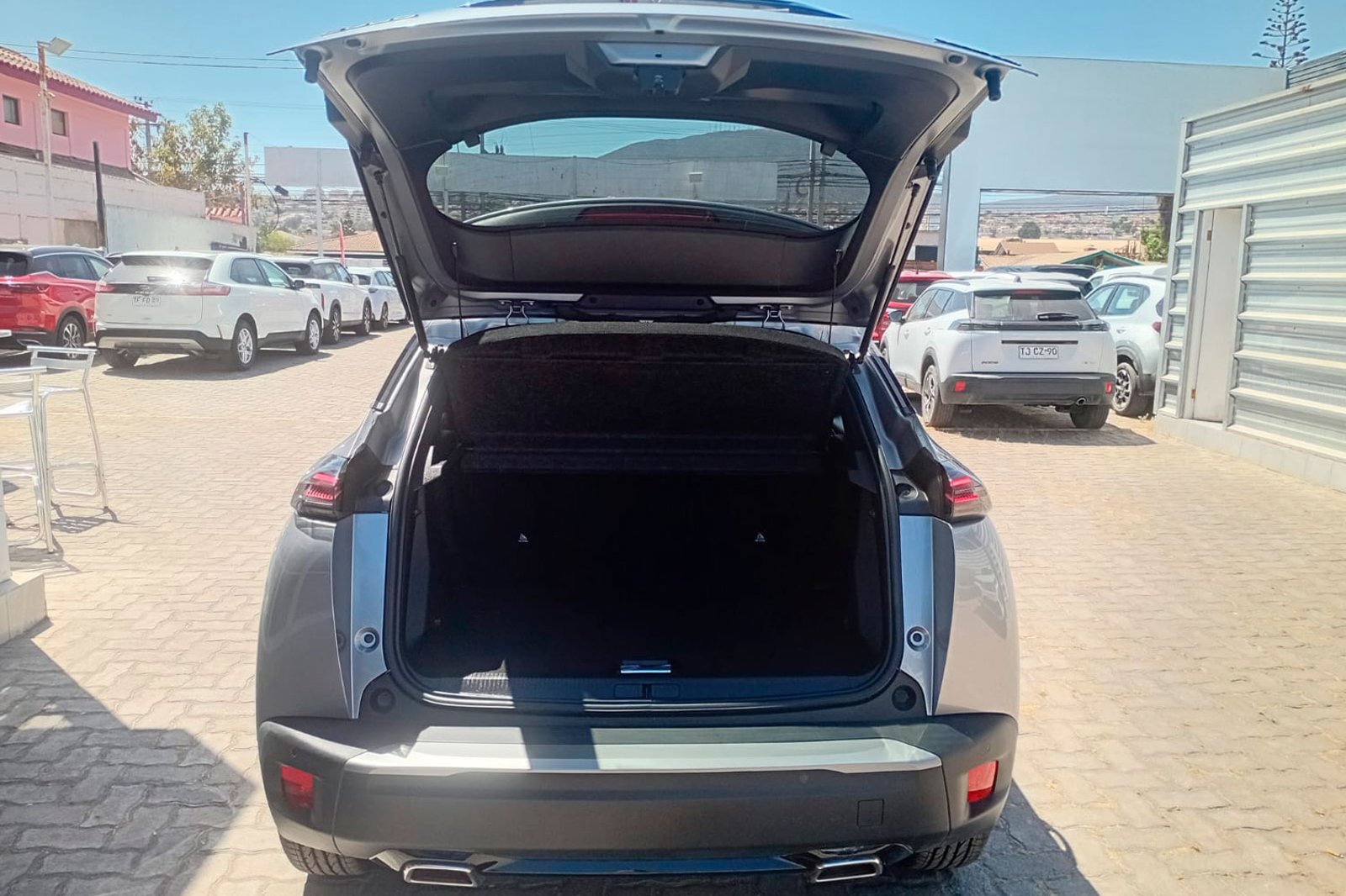 PEUGEOT 2008 ALLURE 130 1.2 2025 - Imagen 11 de 12
