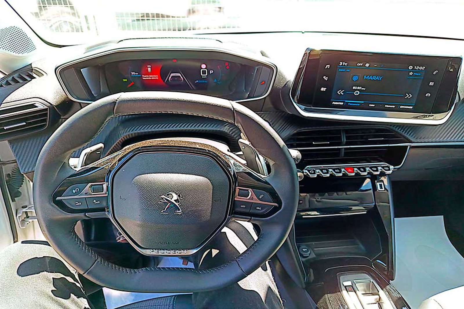 PEUGEOT NUEVO 208 ALLURE PACK PURETECH 130 EAT8 2024 - Imagen 5 de 12