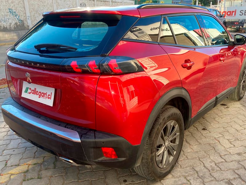 Peugeot 2008 PURETECH 130 1.2 2021 - Imagen 11 de 12