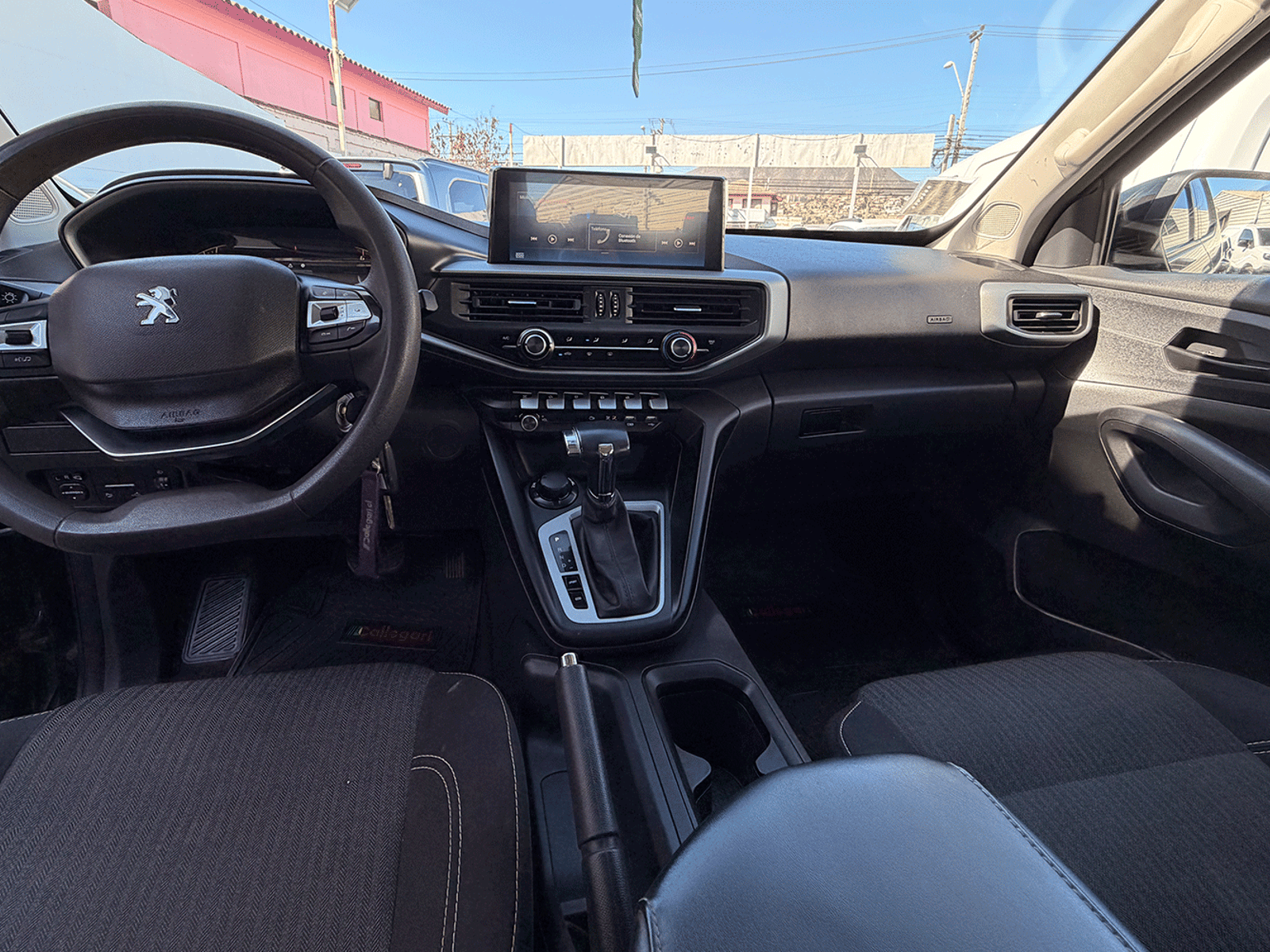 Peugeot Landtrek Active BlueHdi 180 4x4 AT 2024 - Foto 2 de 12