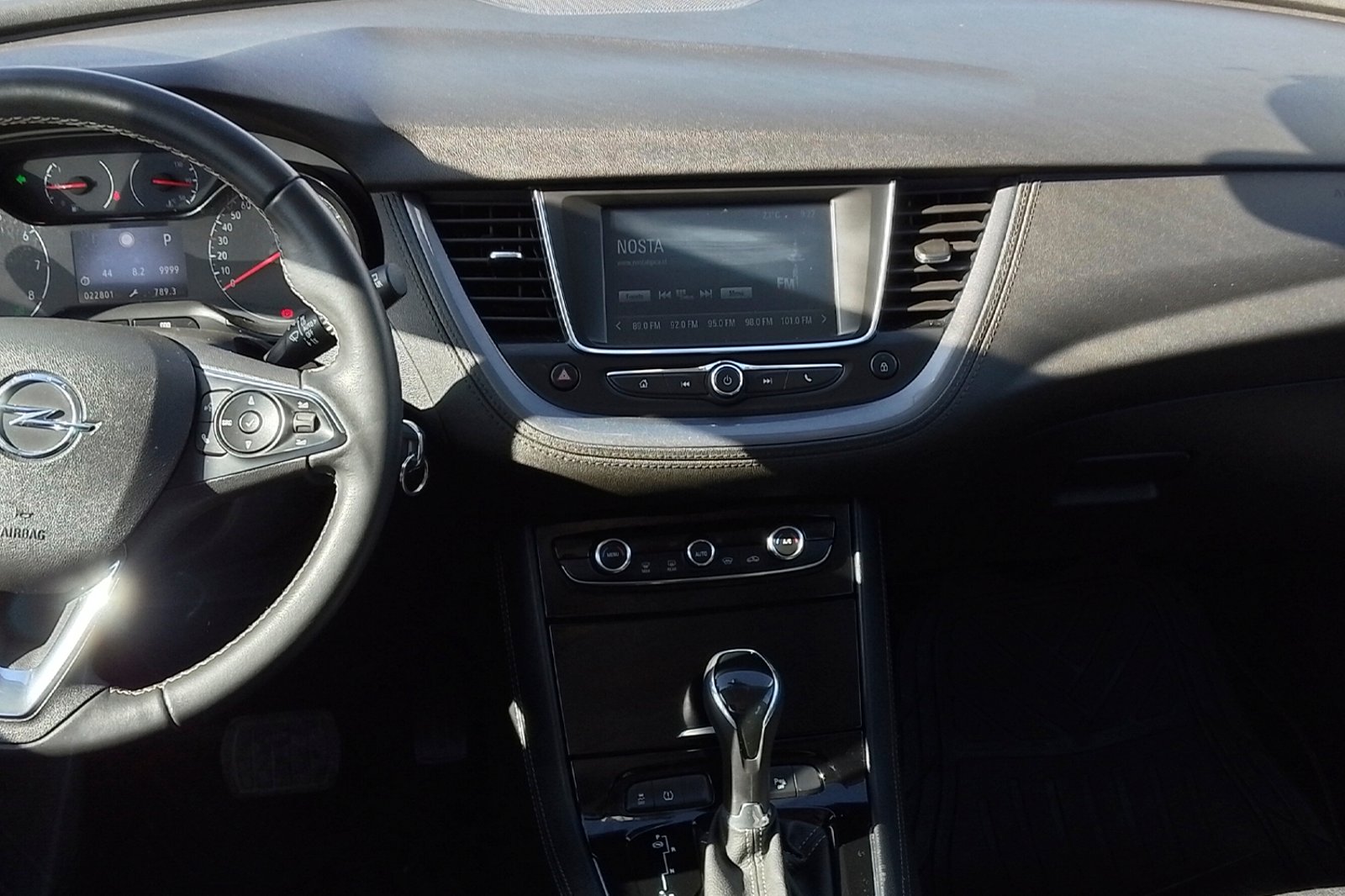 Opel GRANDLAND 1.6 AUT 2020 - Imagen 5 de 12
