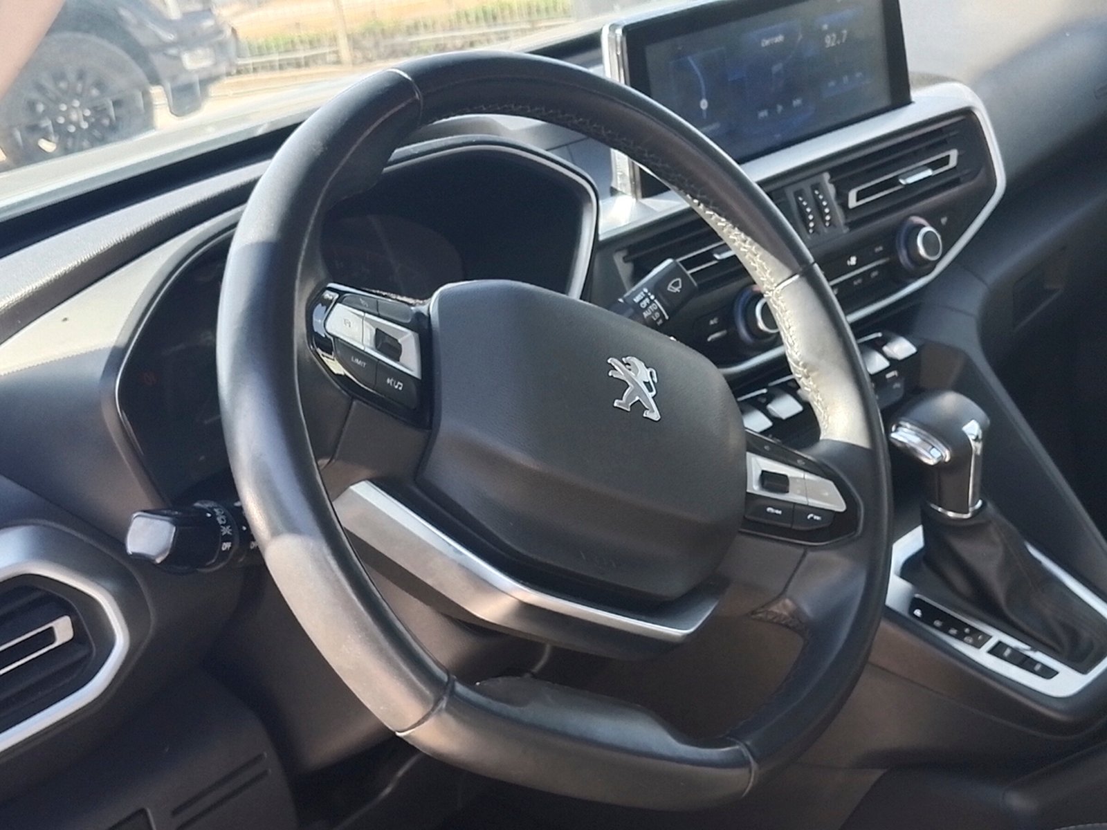 Peugeot LANDTREK BLUEHDI 4X4 2.2 AUT 2024 - Foto 4 de 12