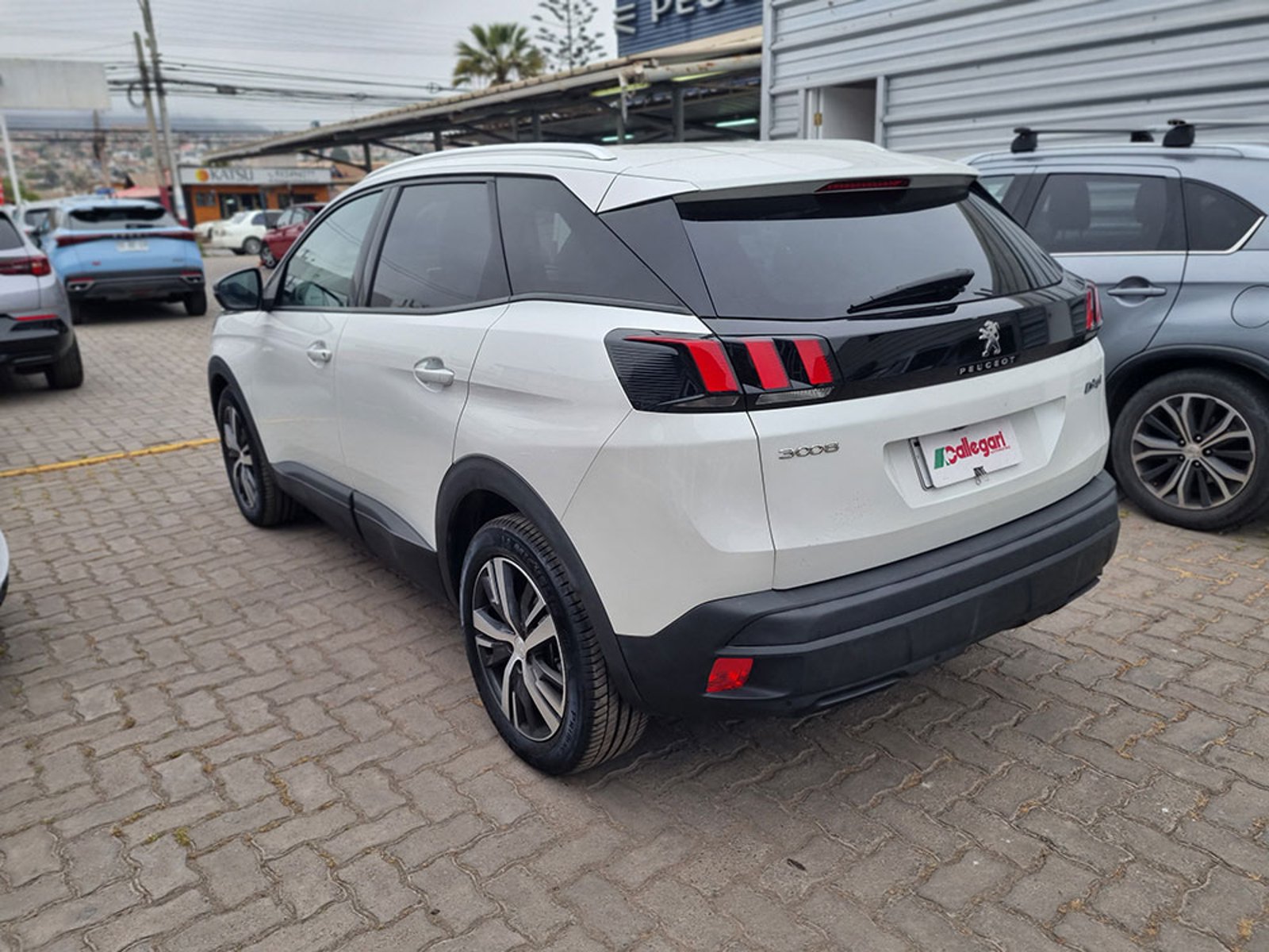 PEUGEOT Nuevo 3008 Active Pack Puretech 130 2024 - Imagen 10 de 12