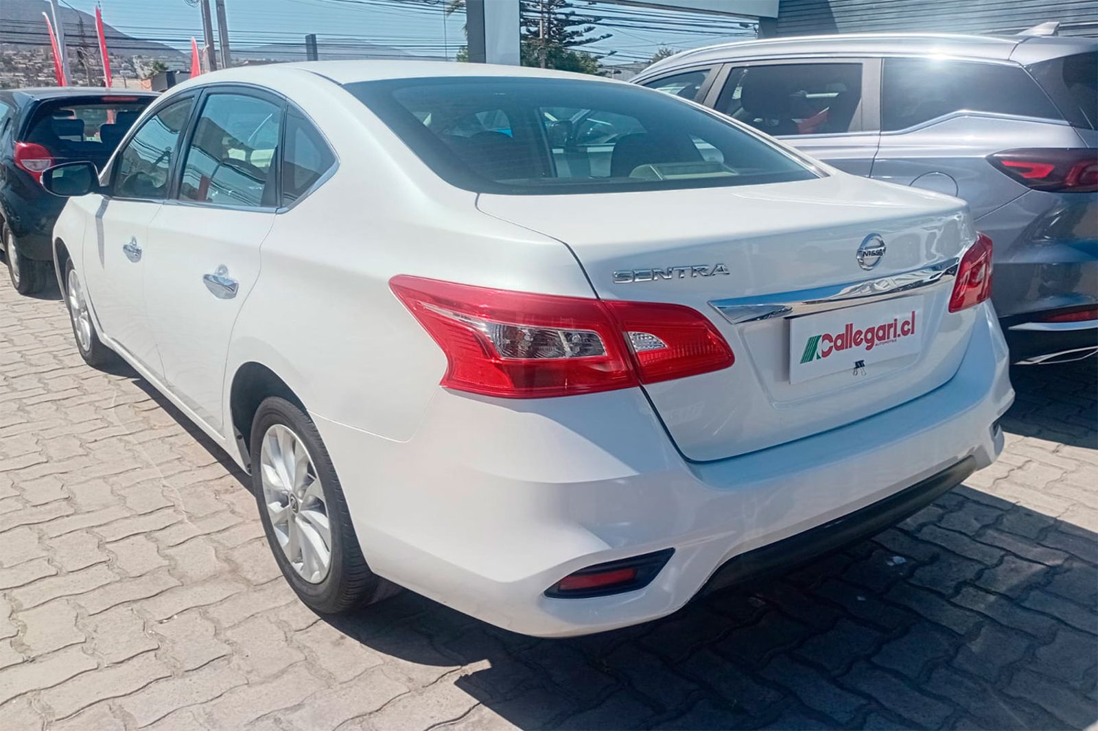 NISSAN SENTRA 1.8 AT 2020 - Imagen 11 de 12