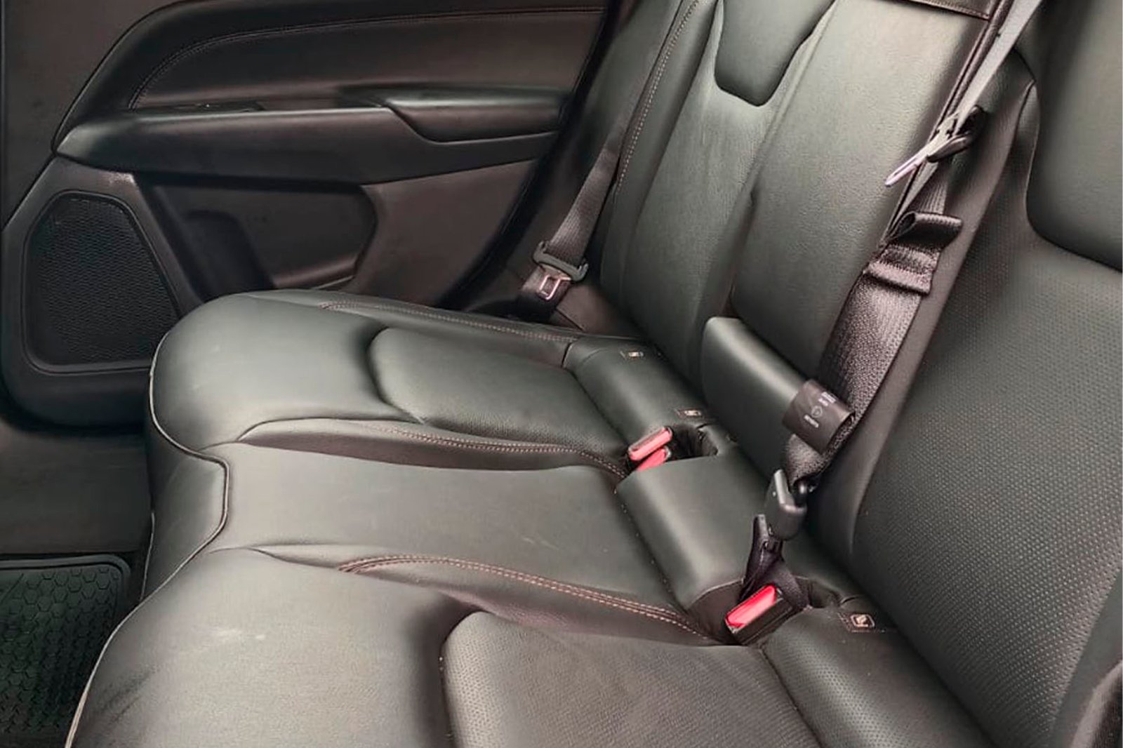 JEEP COMPASS LIMITED 4X2 1.3 AUT 2025 - Imagen 7 de 12