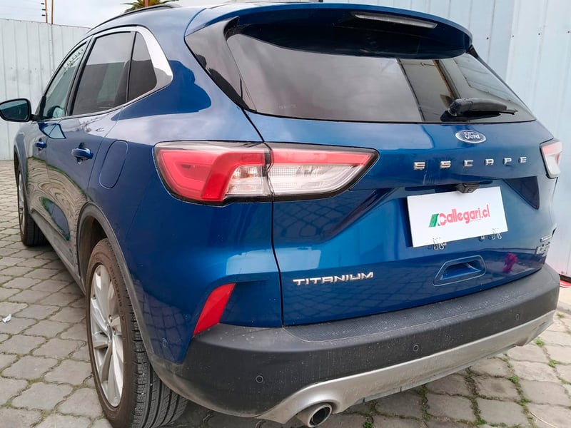 Ford ESCAPE FHEV 2.5 AUT 2023 - Imagen 8 de 11